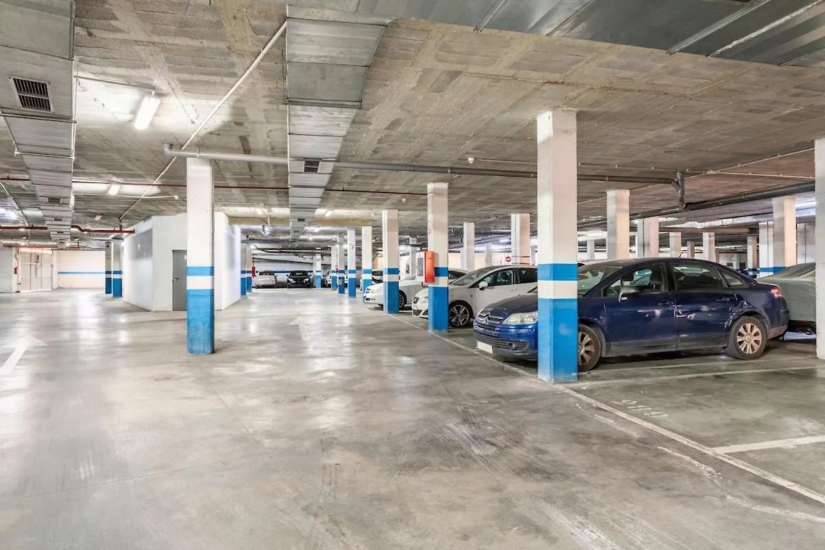 Loft Con Parking Gratis Frente Palacio Congresos Sevilla 0*,  İspanya